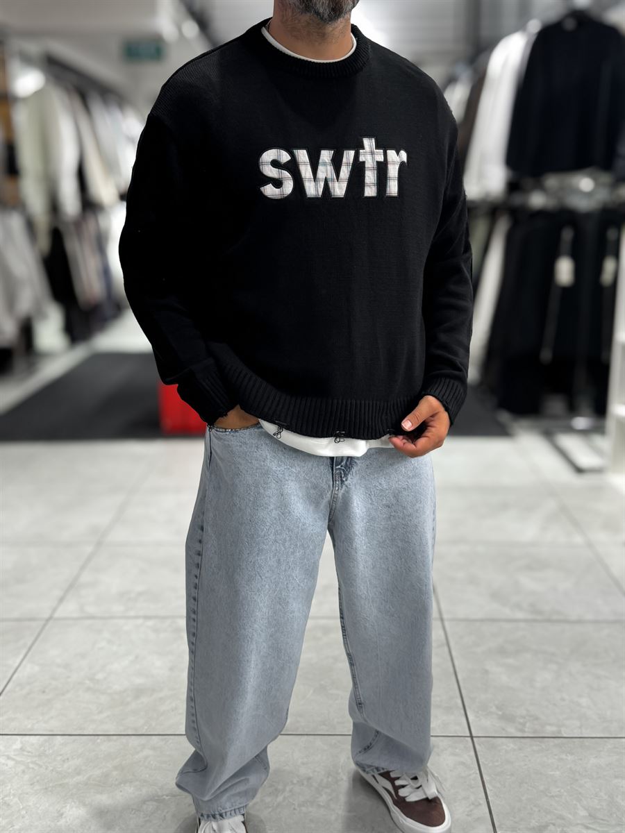 Black Front Patch Oversized Knit Sweatshirt PM-011