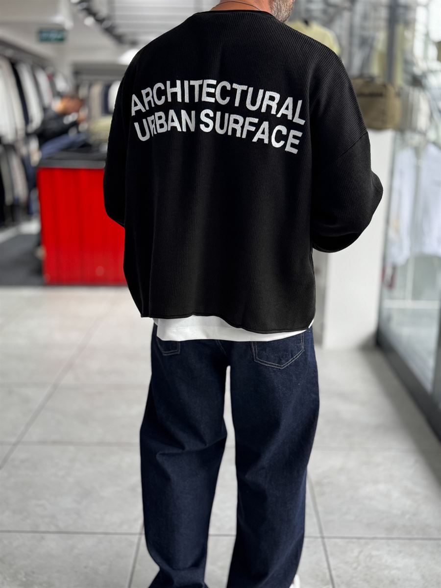 Black Surface Printed Oversized Knit Sweatshirt PM-019