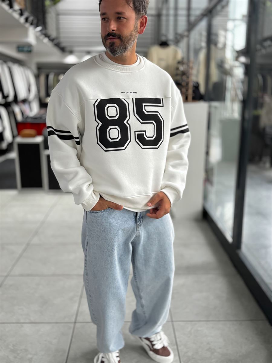 White 85 Printed Oversized Sweatshirt PM-108