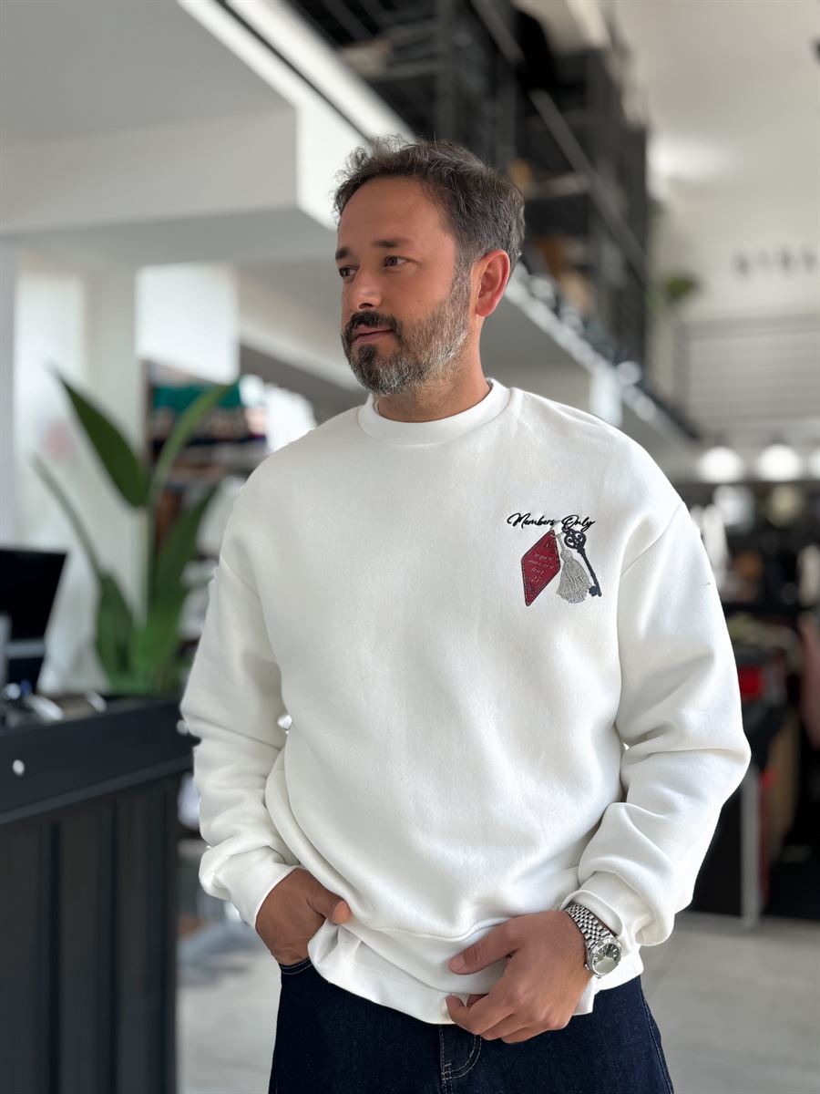 White Members Embroidered Oversized Sweatshirt RES-5016
