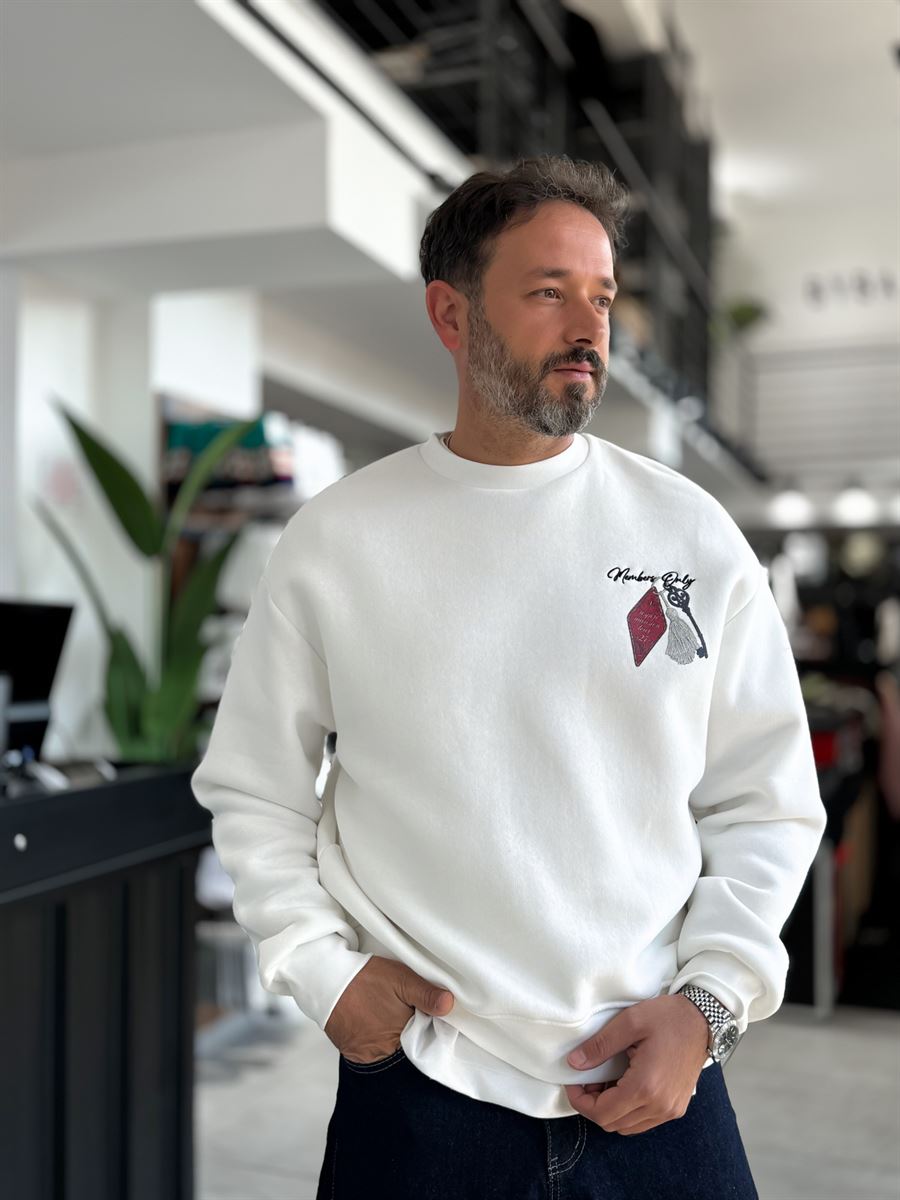 White Members Embroidered Oversized Sweatshirt RES-5016