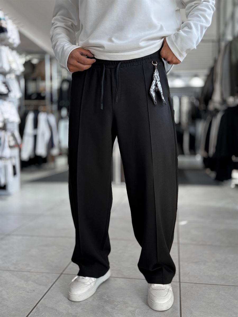 Black Accessory Detail Baggy Sweatpants WE-5137