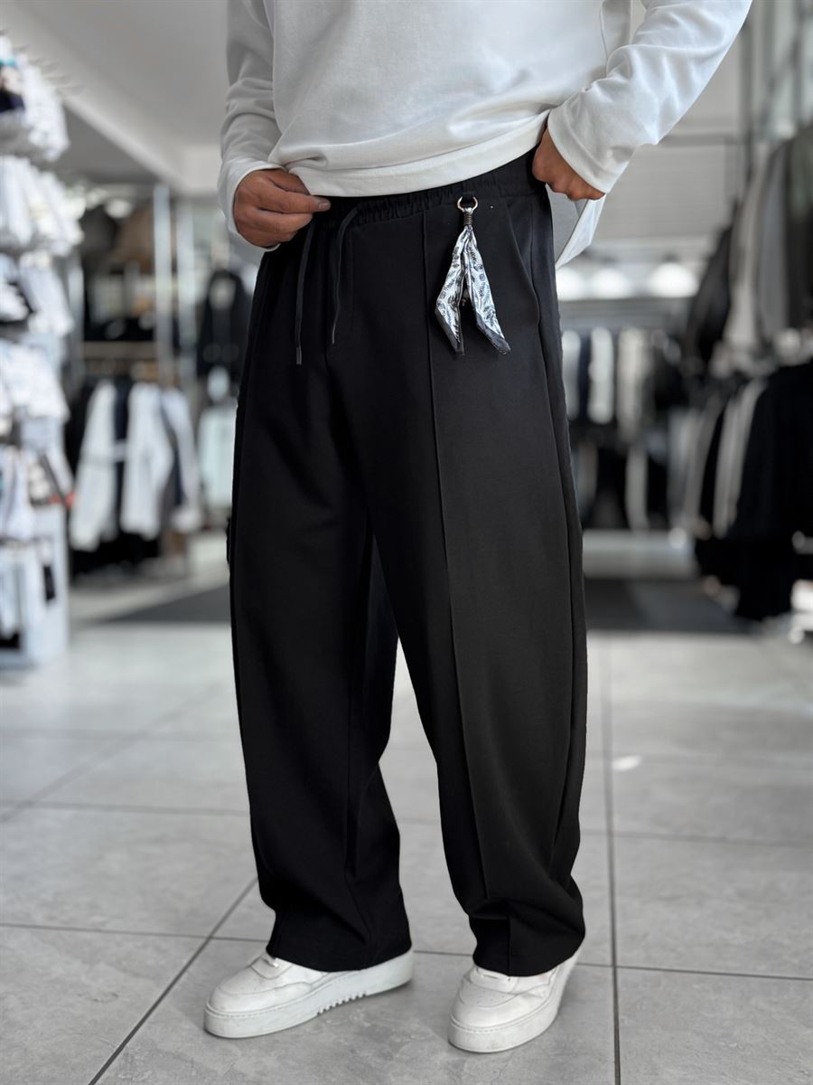 Black Accessory Detail Baggy Sweatpants WE-5137
