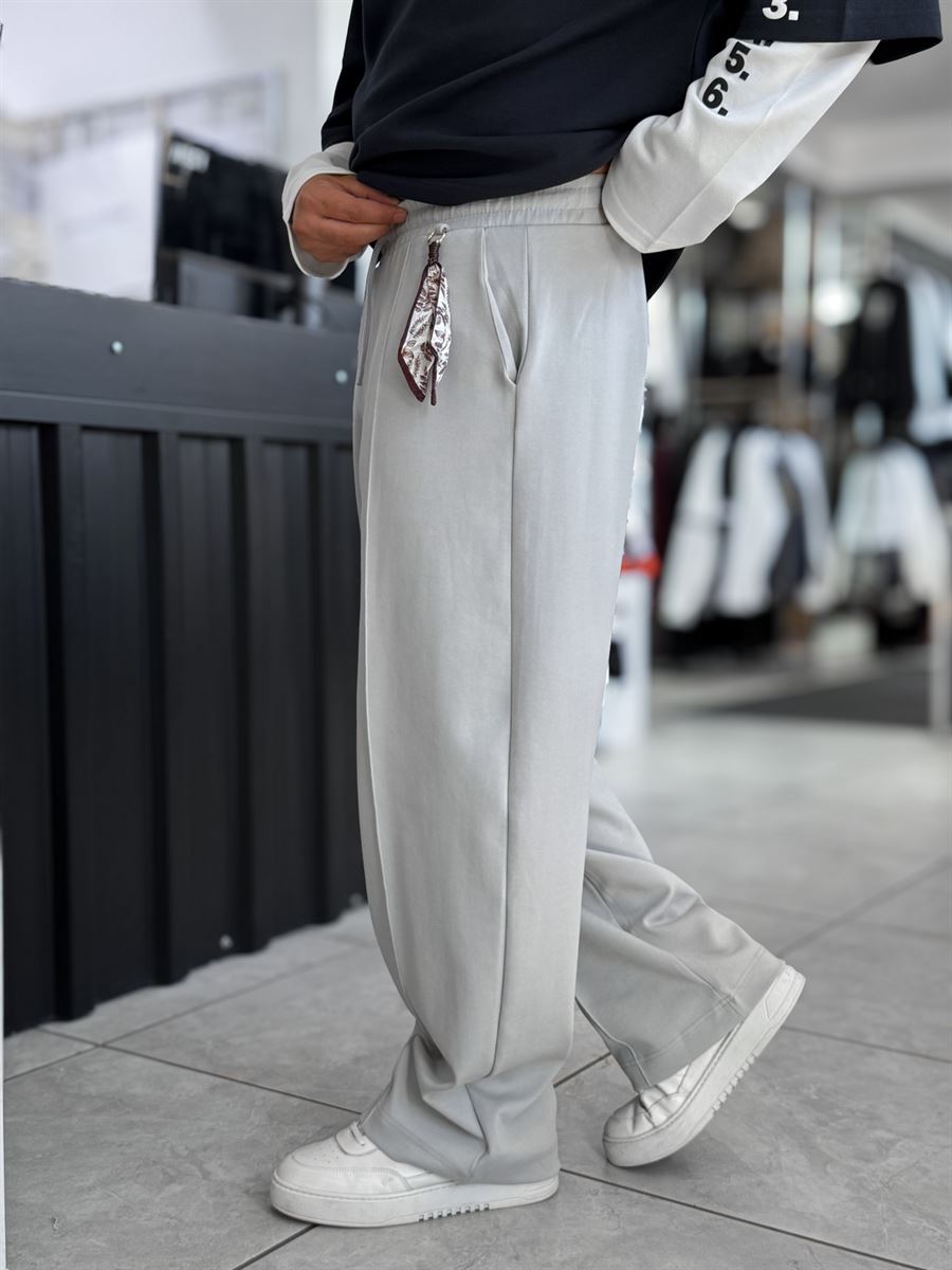 Gray Accessory Detail Baggy Sweatpants WE-5137