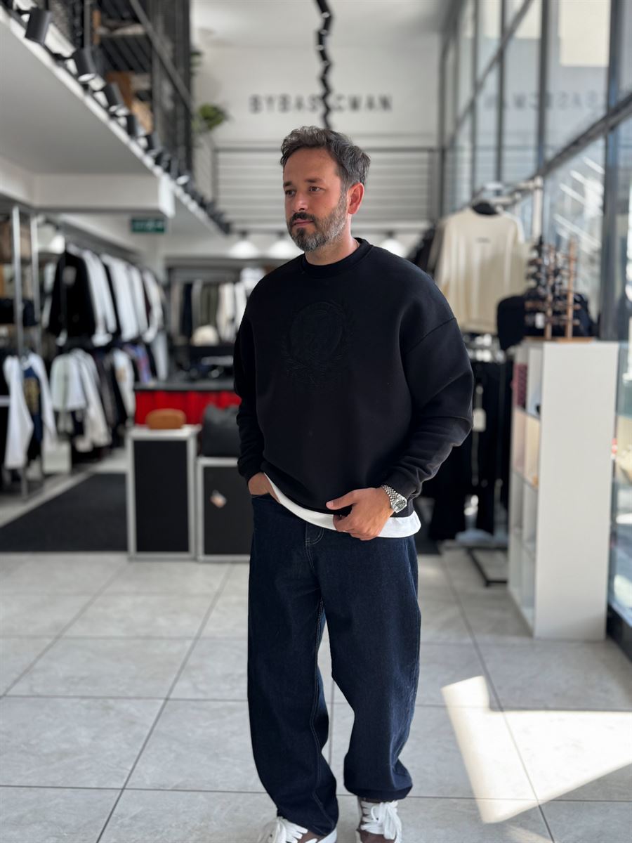 Black Tennis Crest Embroidered Sweatshirt HM