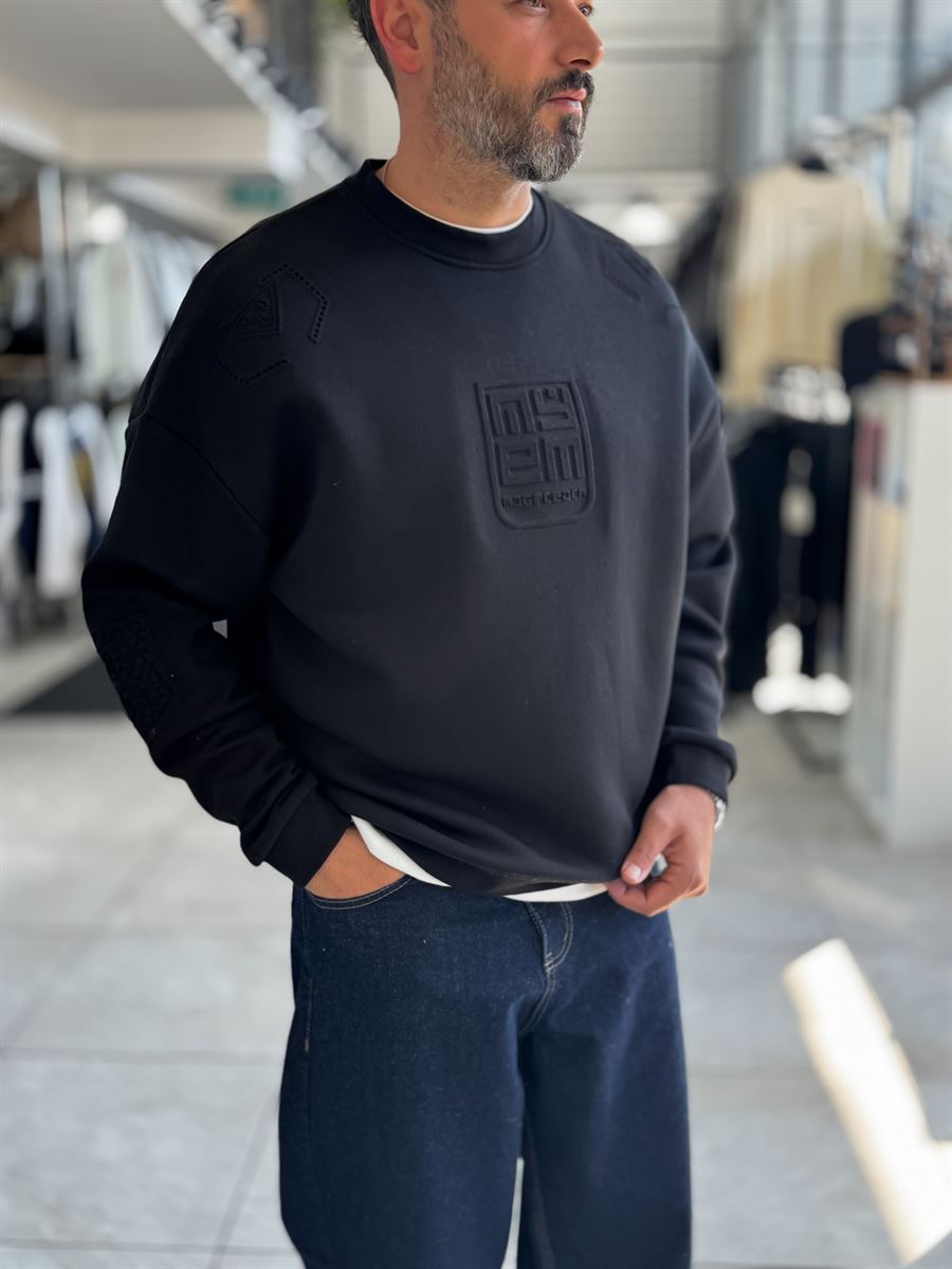Black My Embossed Oversized Sweatshirt HM-