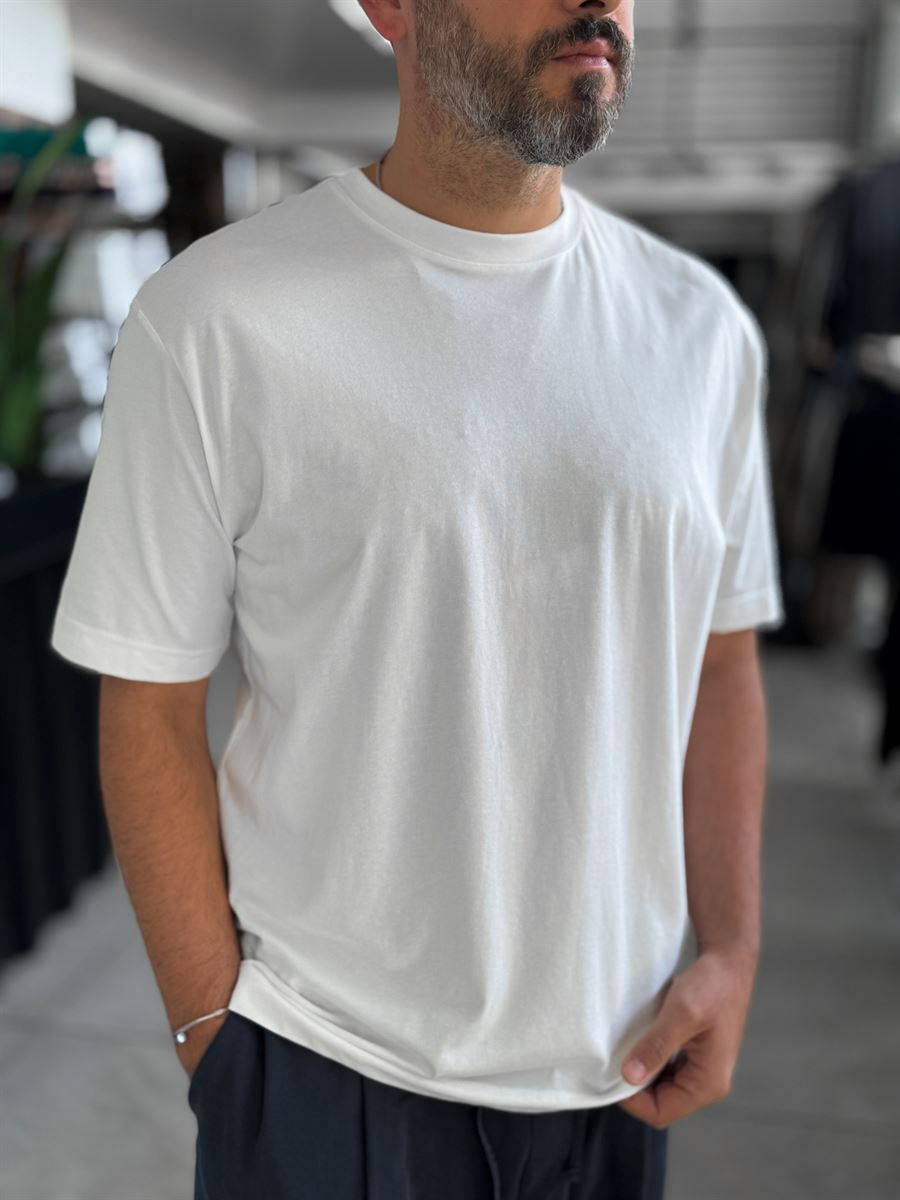 White Regular Fit Basic T-Shirt MRK-2762