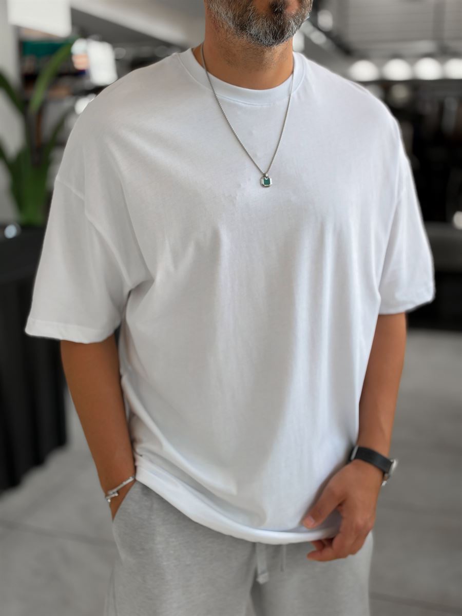 White Oversized Basic T-Shirt MRK-0426