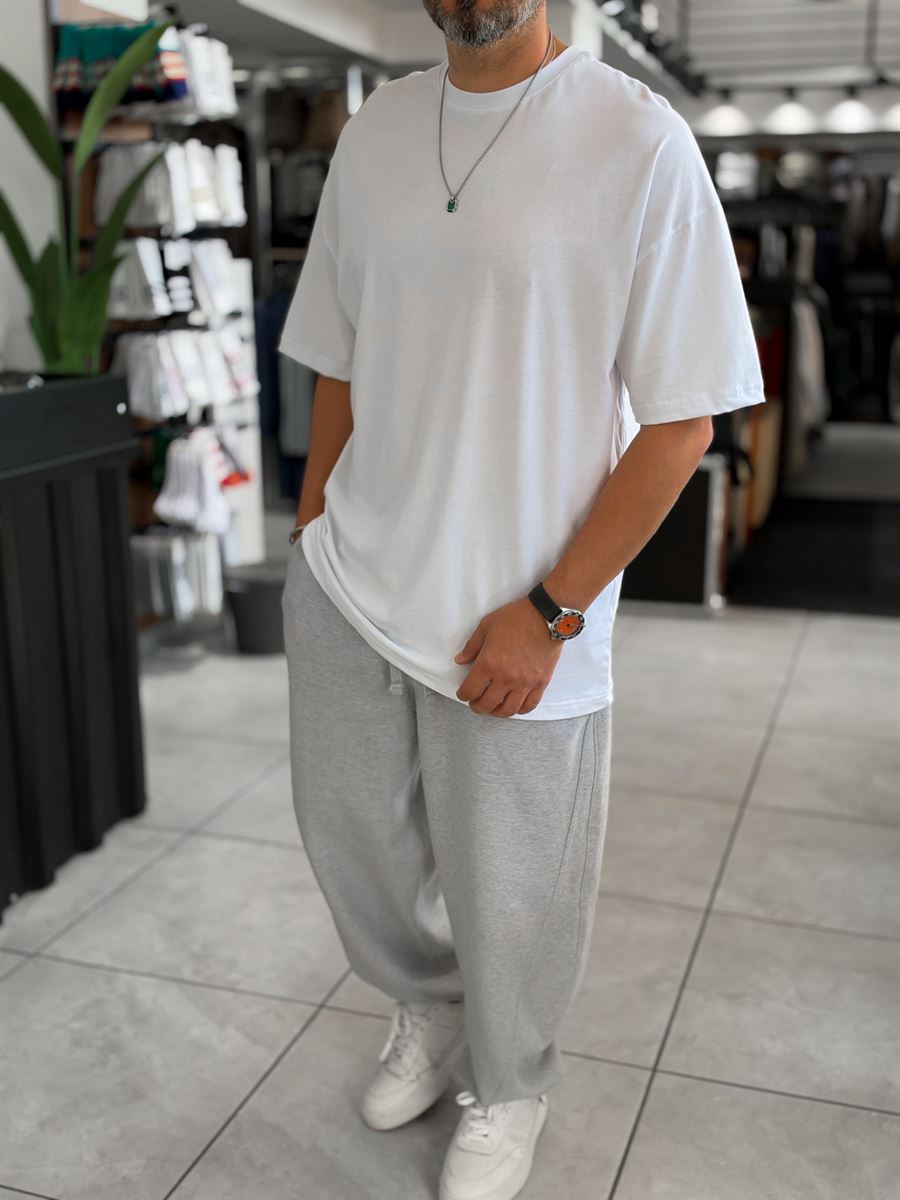 White Oversized Basic T-Shirt MRK-0426