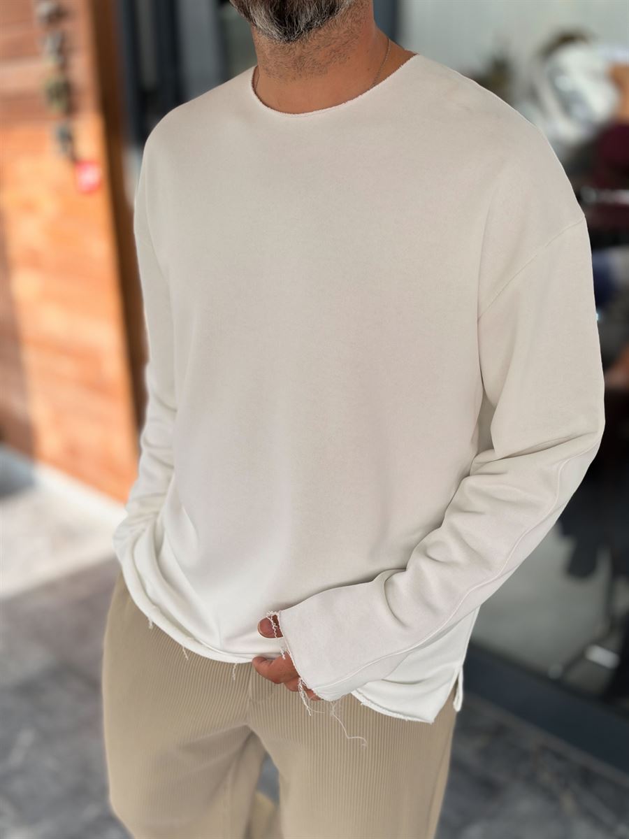 White Oversized Sweatshirt with Distressed Collar MRK-2617