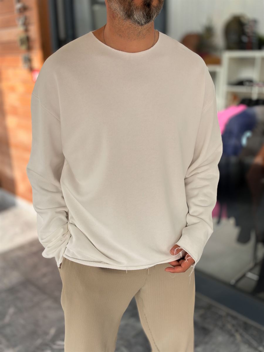 White Oversized Sweatshirt with Distressed Collar MRK-2617