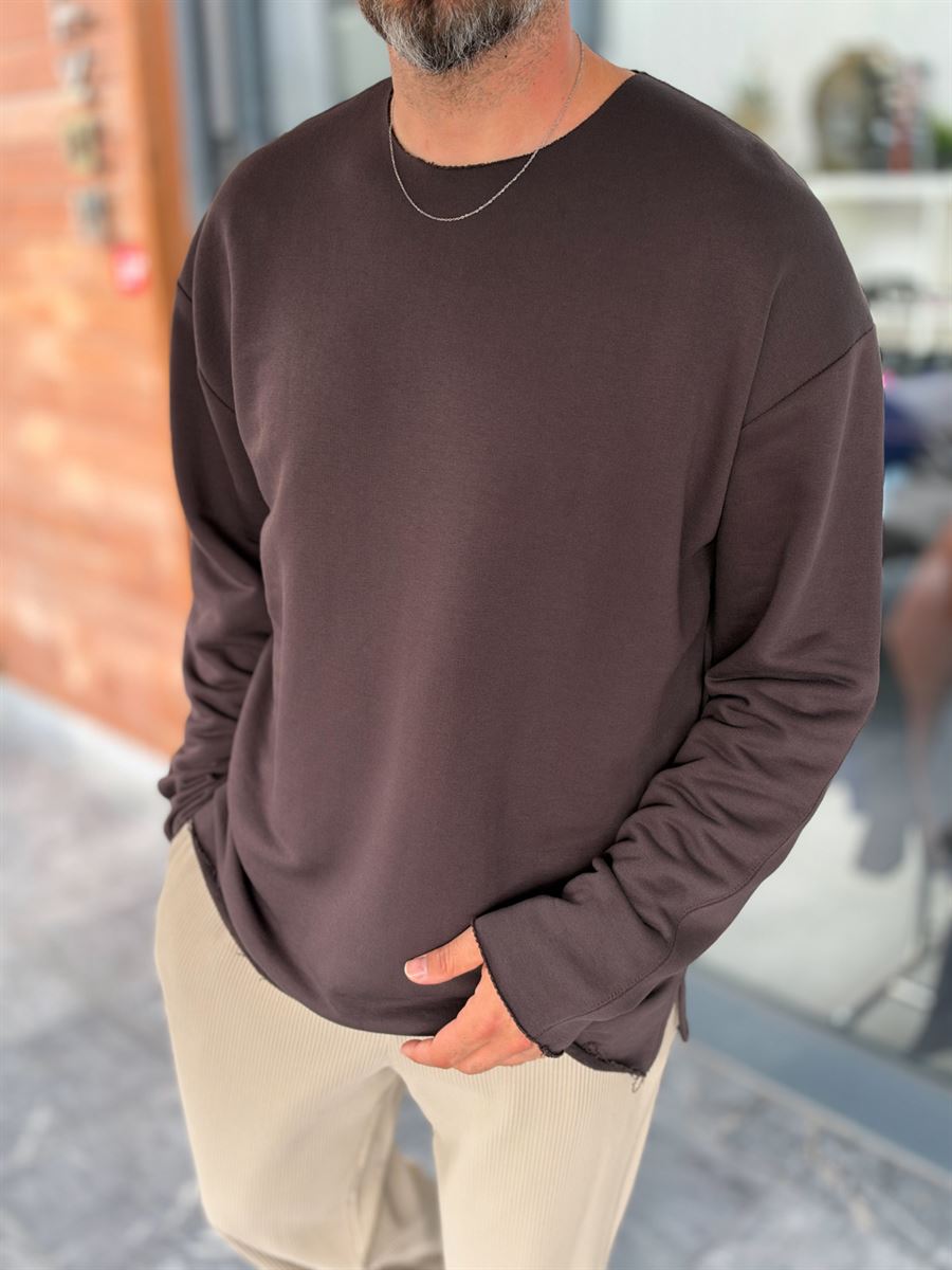 Brown Oversized Sweatshirt with Distressed Collar MRK-2617