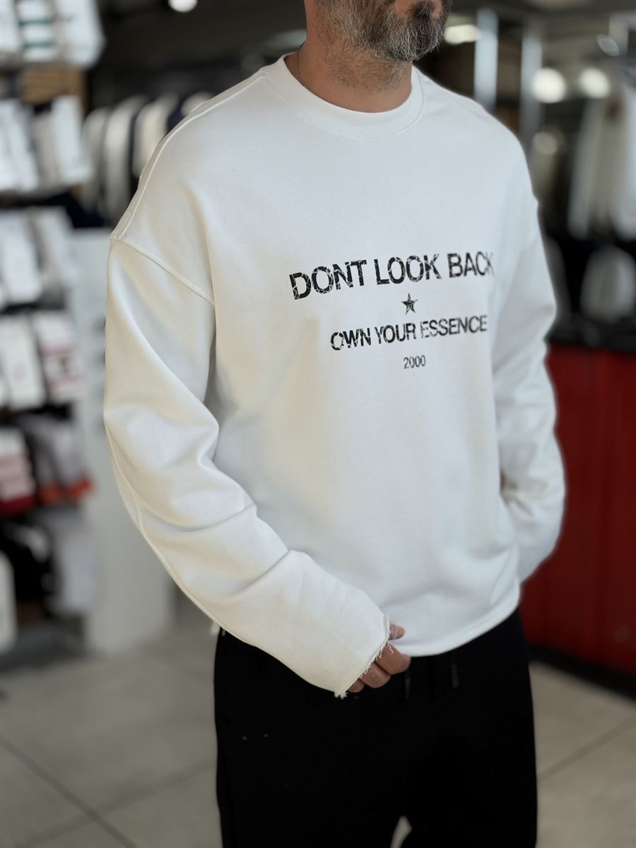 White Sweatshirt with Cut-Off Sleeve Look Print ES-204