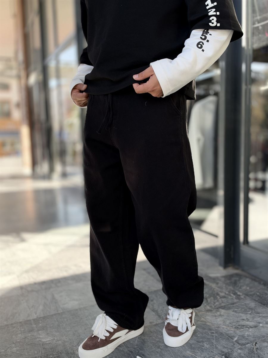 Black Textured Gabardine Baggy Trousers WE-2870