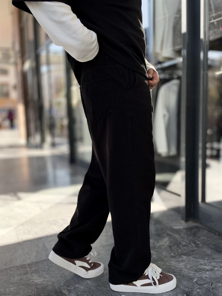 Black Textured Gabardine Baggy Trousers WE-2870