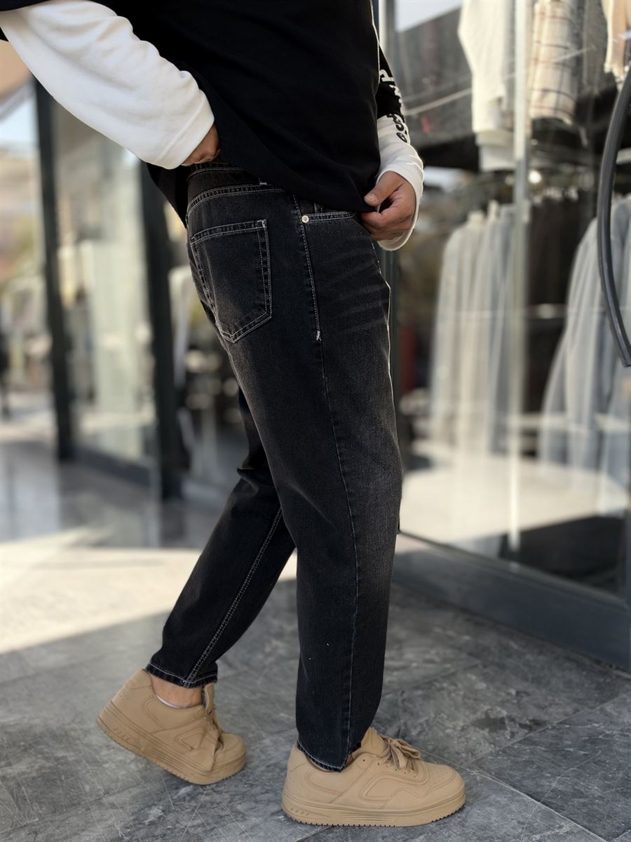 Black Boyfriend Jeans with Stitch Effect WE-3222/2904
