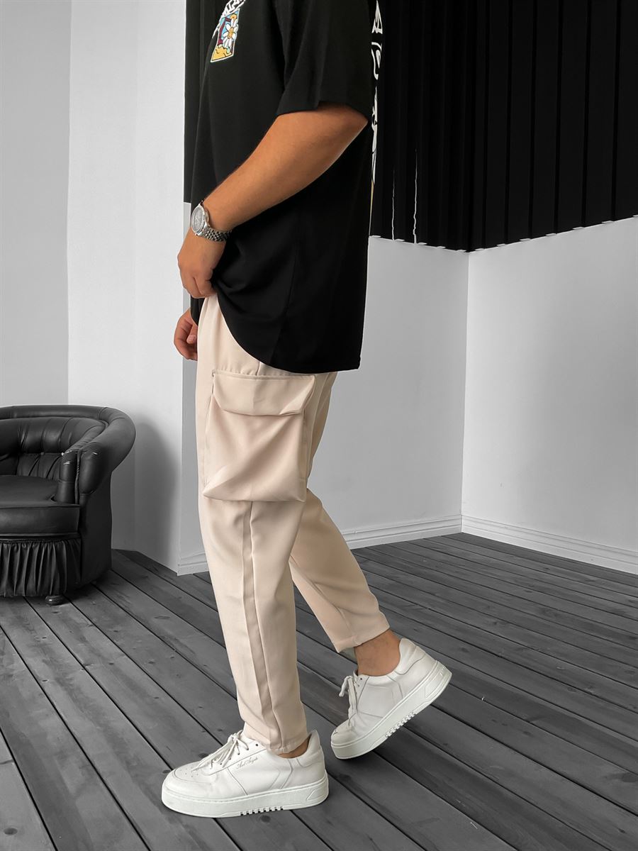 Relaxed Pants with Cargo Pockets