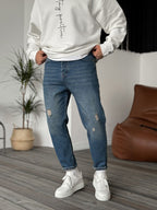 Distressed Boyfriend Jean