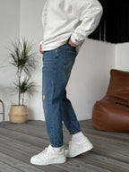 Distressed Boyfriend Jean
