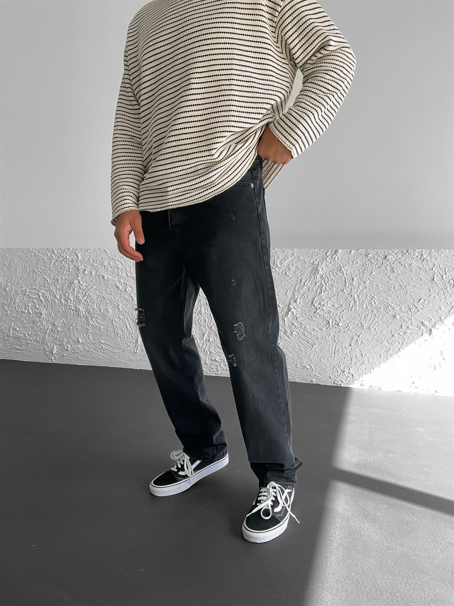 Distressed Baggy Pants