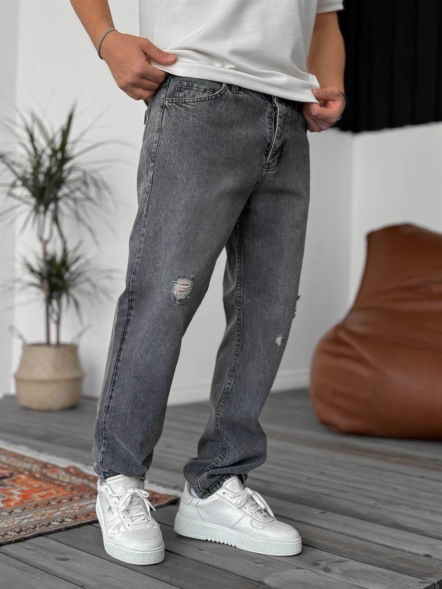 Distressed Baggy Pants