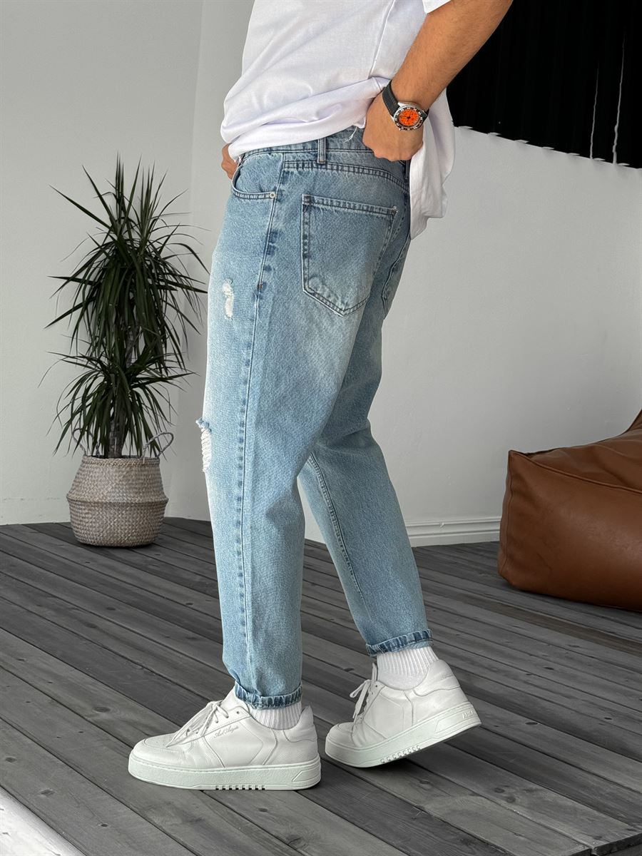 Distressed Washed Boyfriend