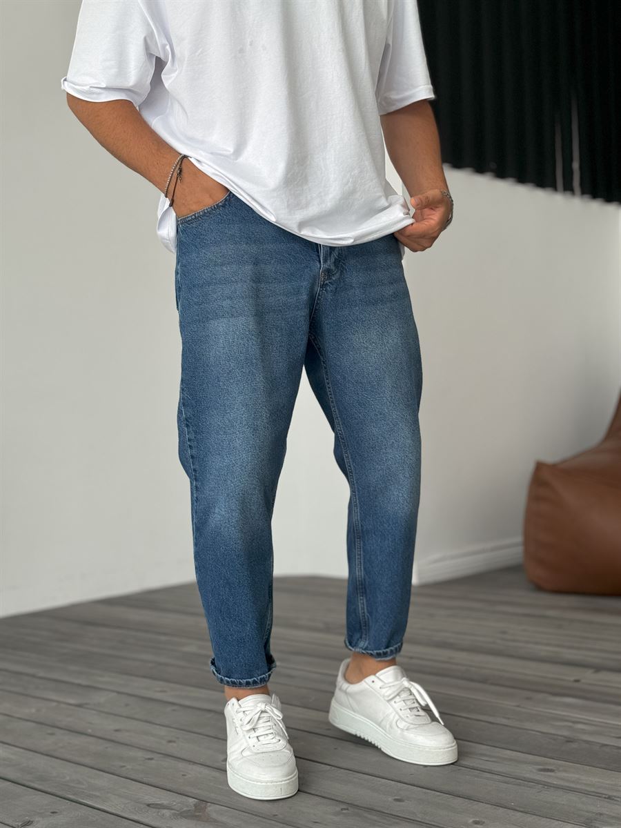 Effected Washed Boyfriend Jean