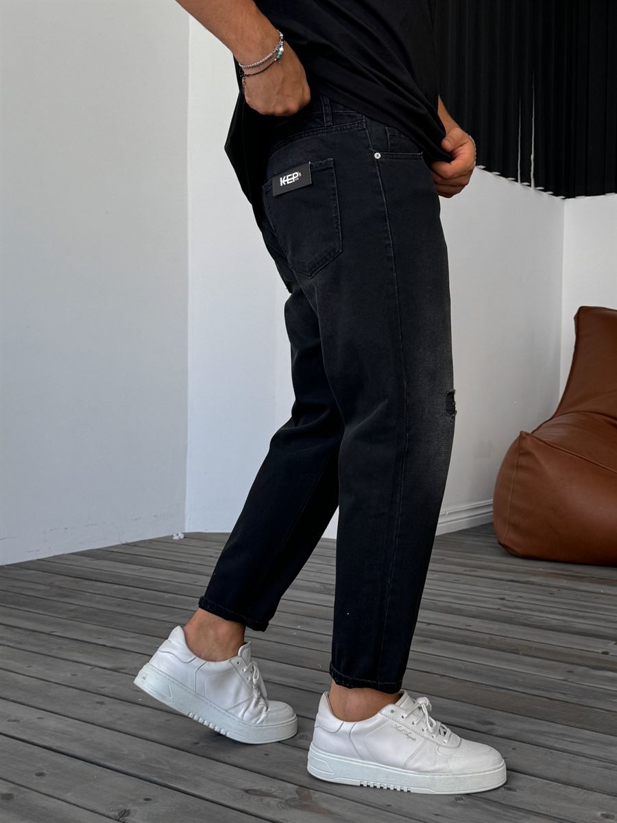 Distressed Detail Boyfriend Jean