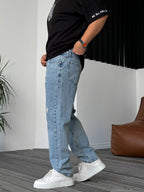 Distressed Baggy Jean