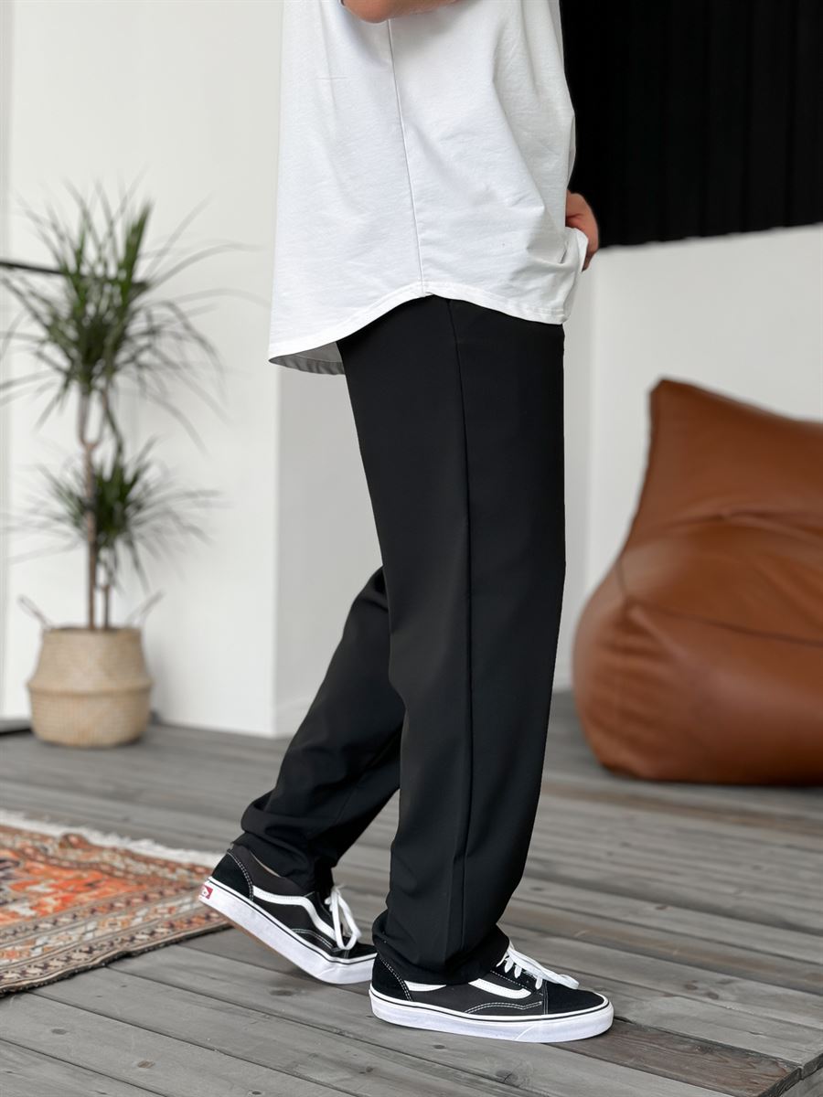 Loose Fit Trousers