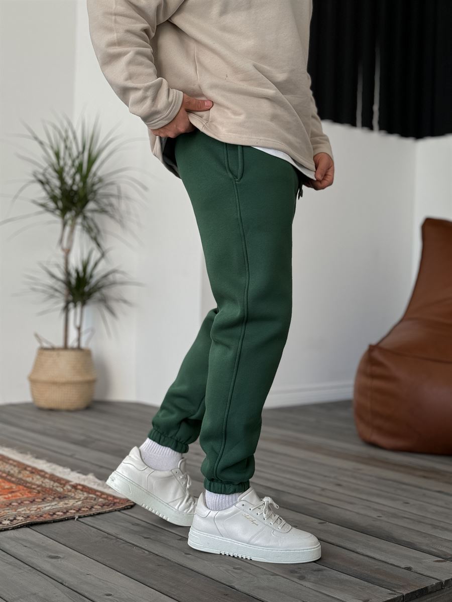 Fleece-Lined Sweatpants with Elastic Hem