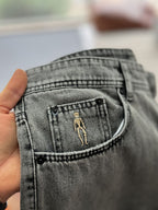 Knee Distressed Embroidered Boyfriend