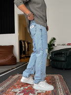 Distressed Baggy Jean