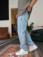 Distressed Baggy Jean