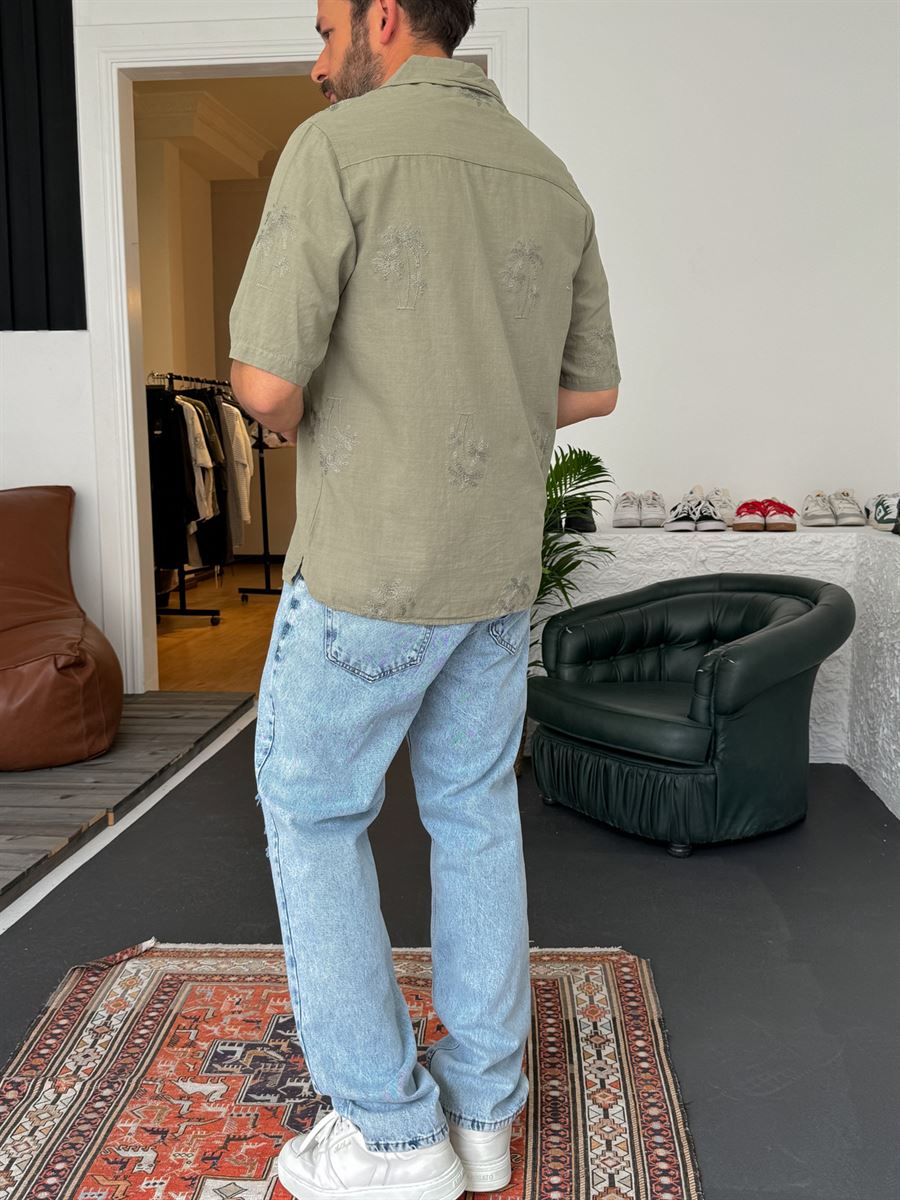 Hawaii Embroidered Shirt