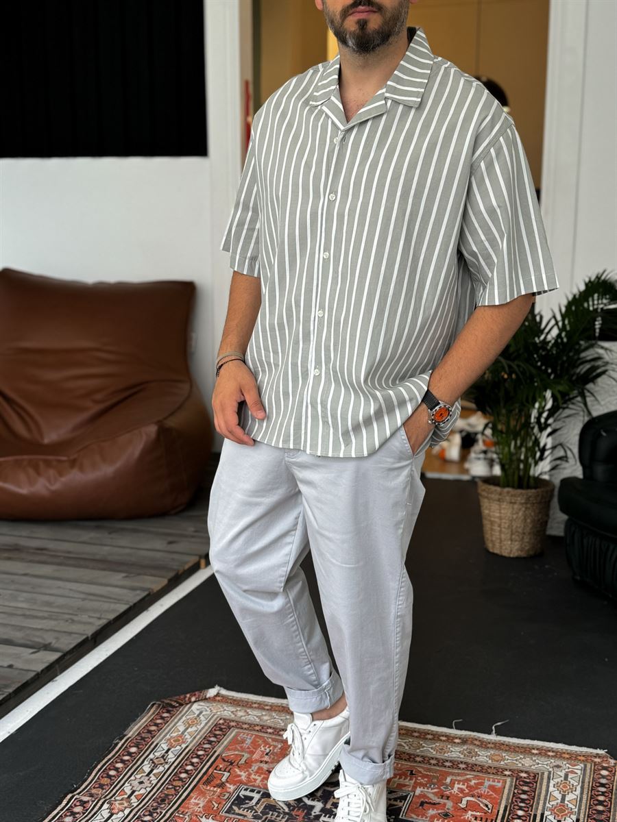 Vertically Striped Short Sleeve Shirt