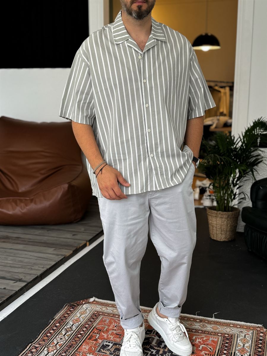 Vertically Striped Short Sleeve Shirt