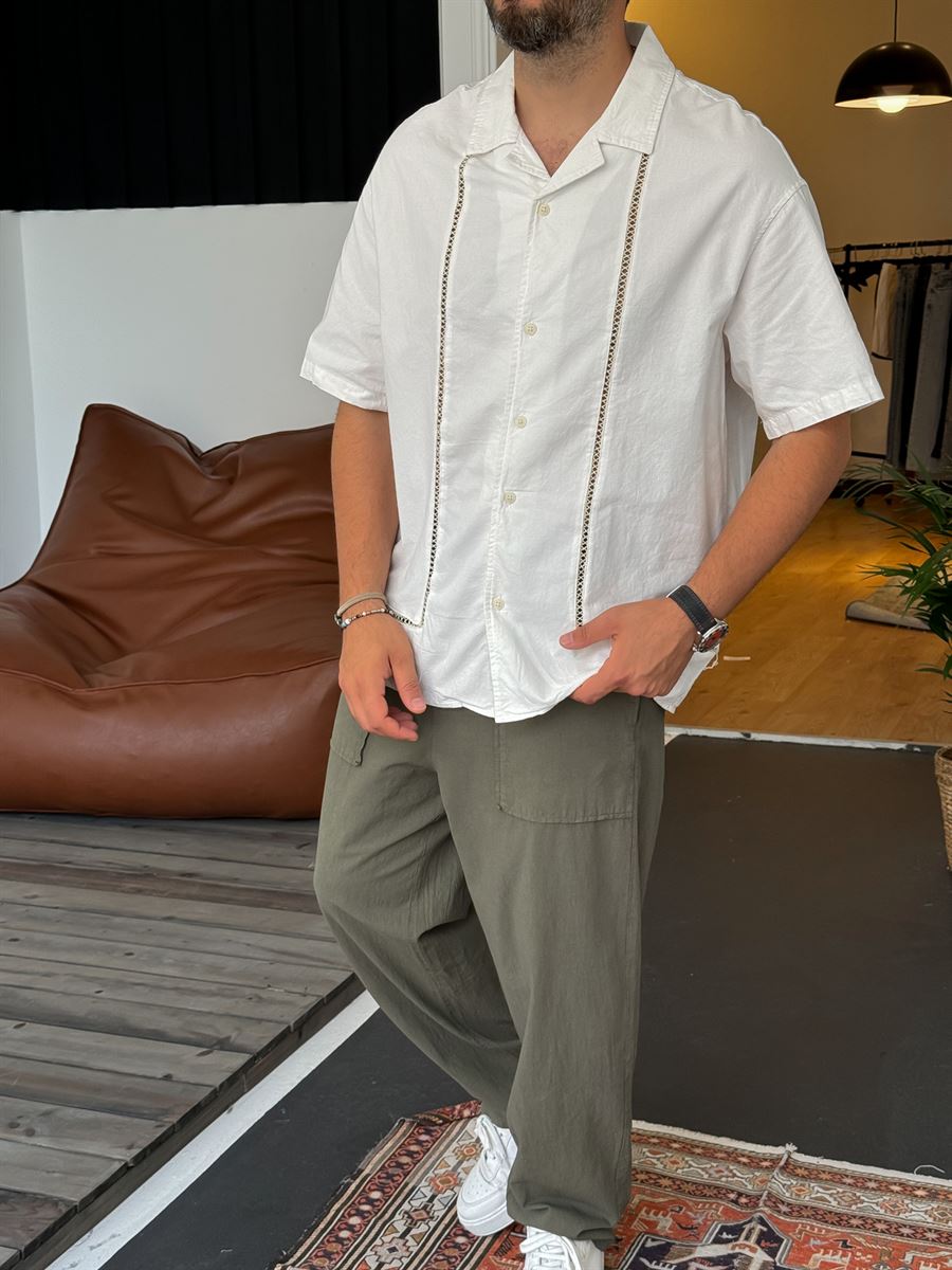 Knit Embroidered Short Sleeve Shirt