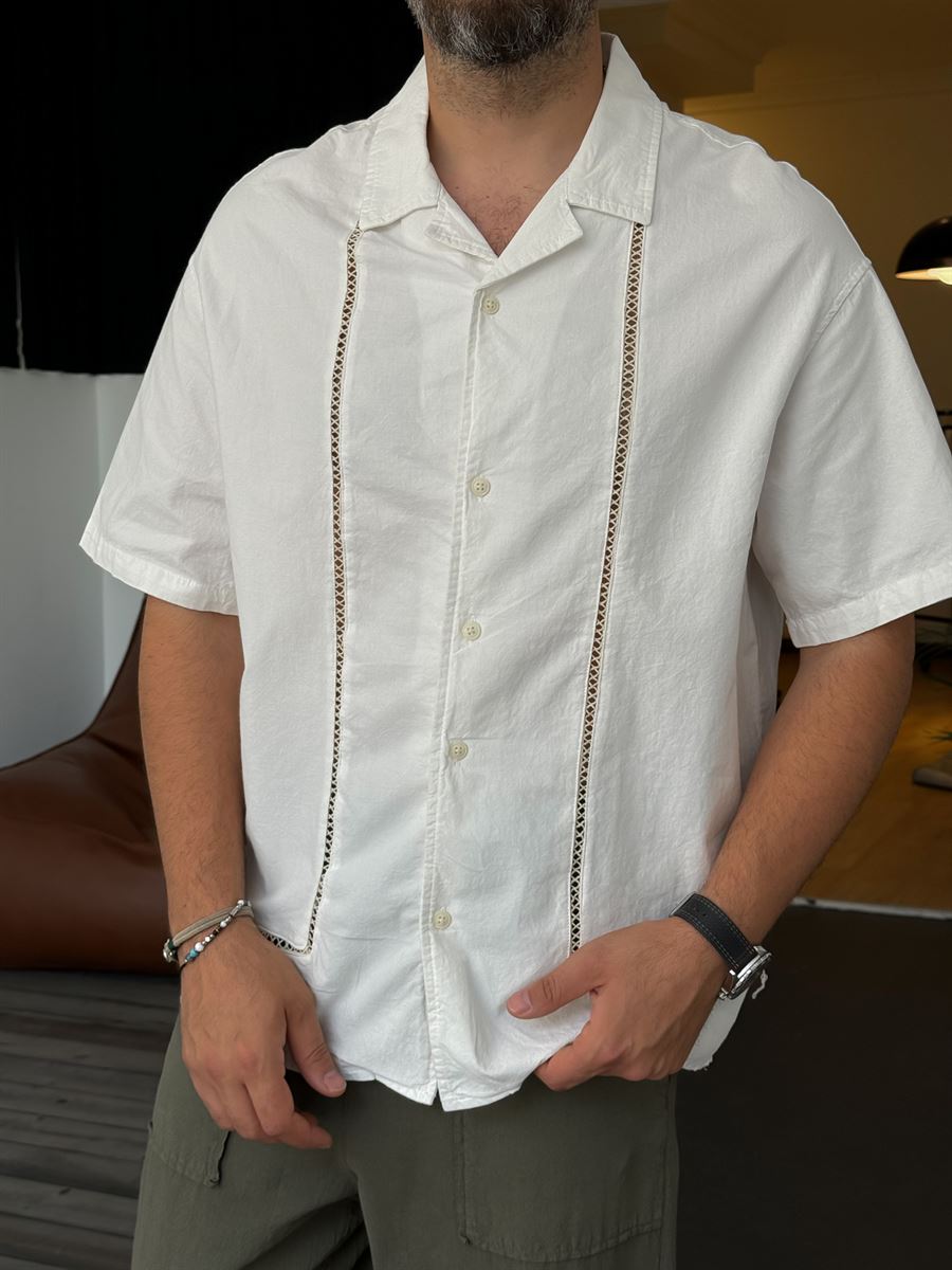 Knit Embroidered Short Sleeve Shirt