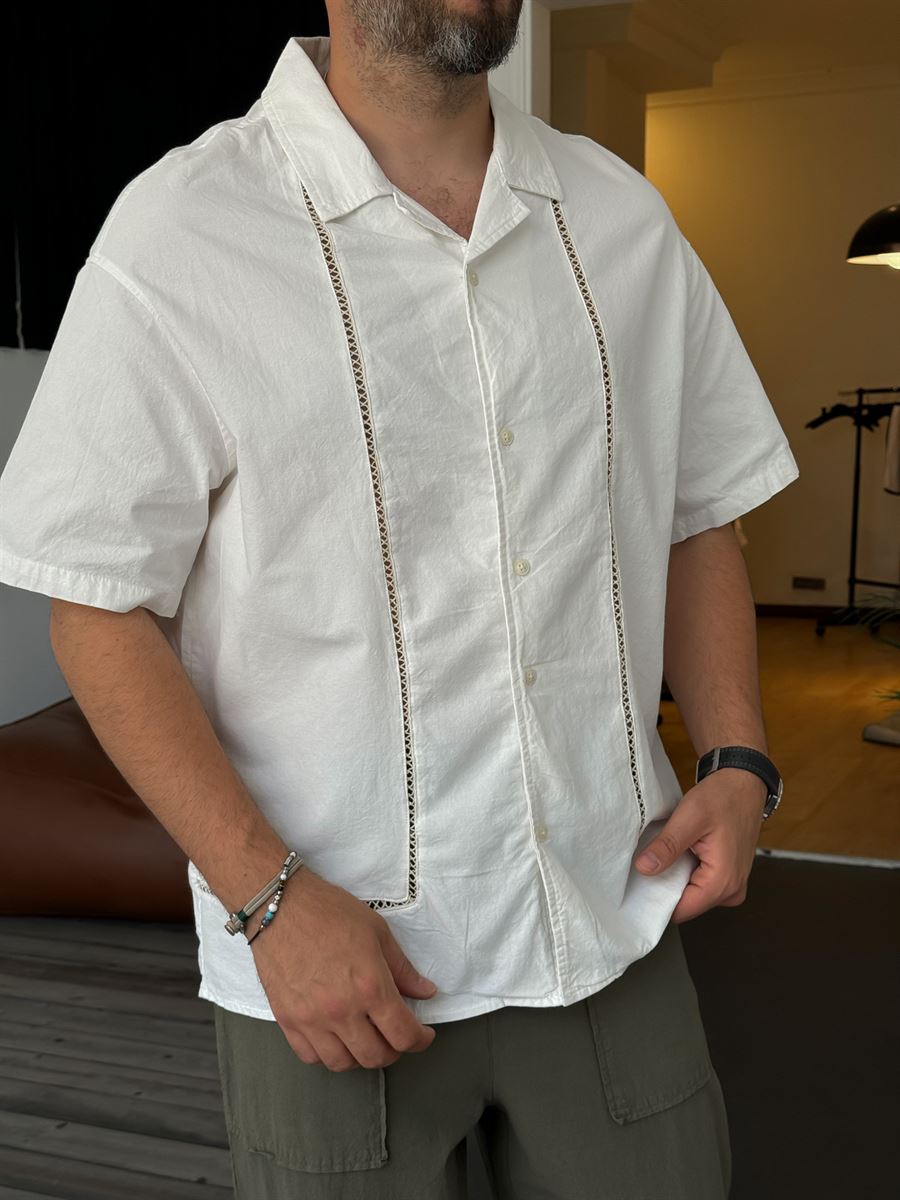 Knit Embroidered Short Sleeve Shirt