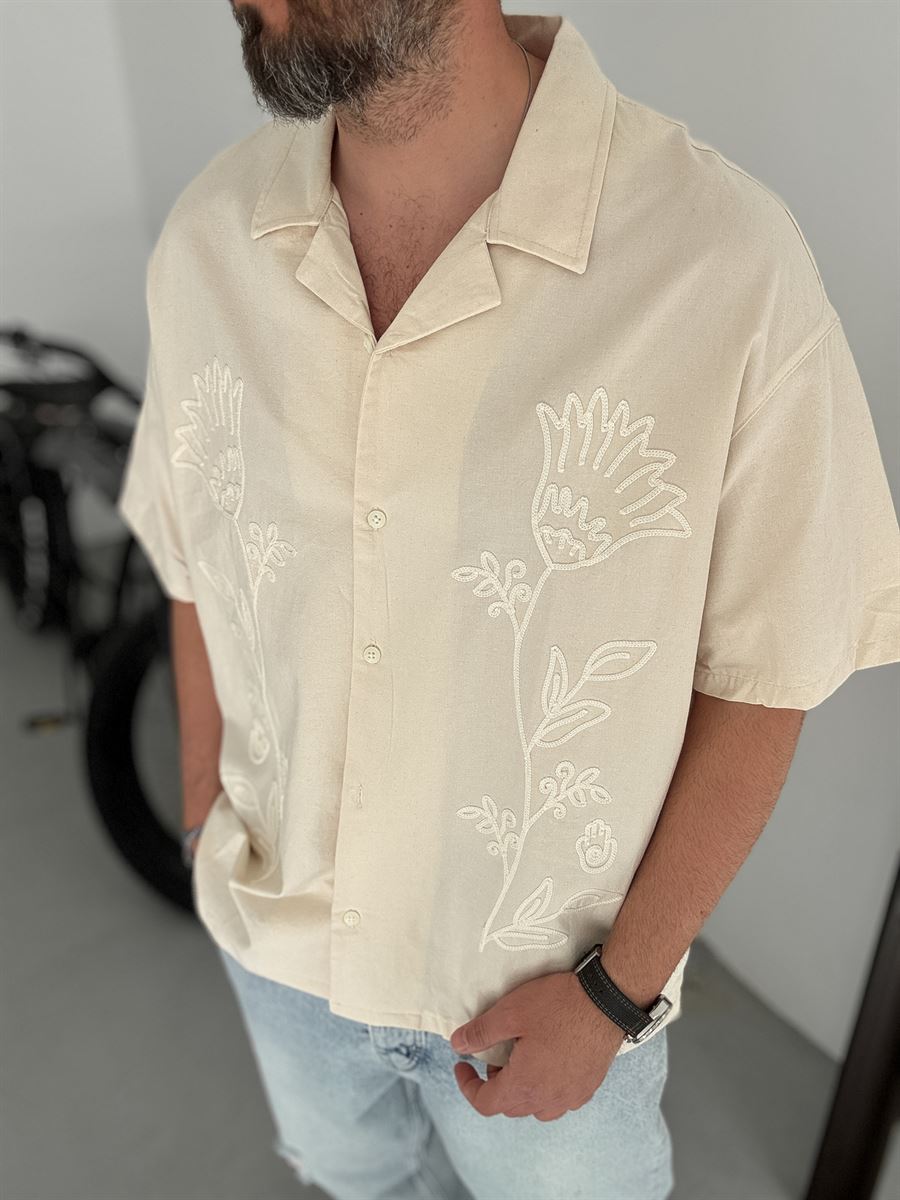 Floral Embroidered Short Sleeve Shirt
