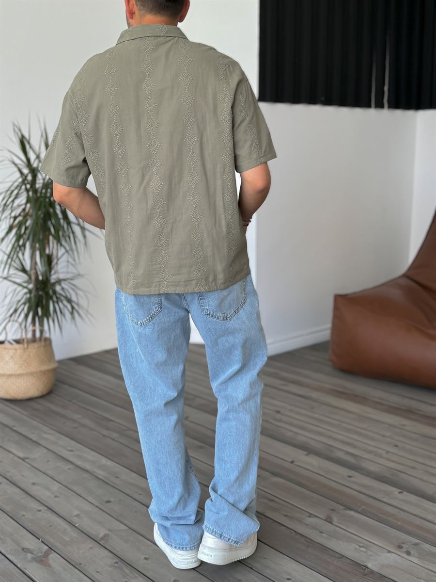 Diamond Pattern Embroidered Short Sleeve Shirt