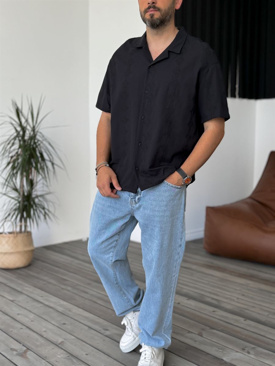 Diamond Pattern Embroidered Short Sleeve Shirt