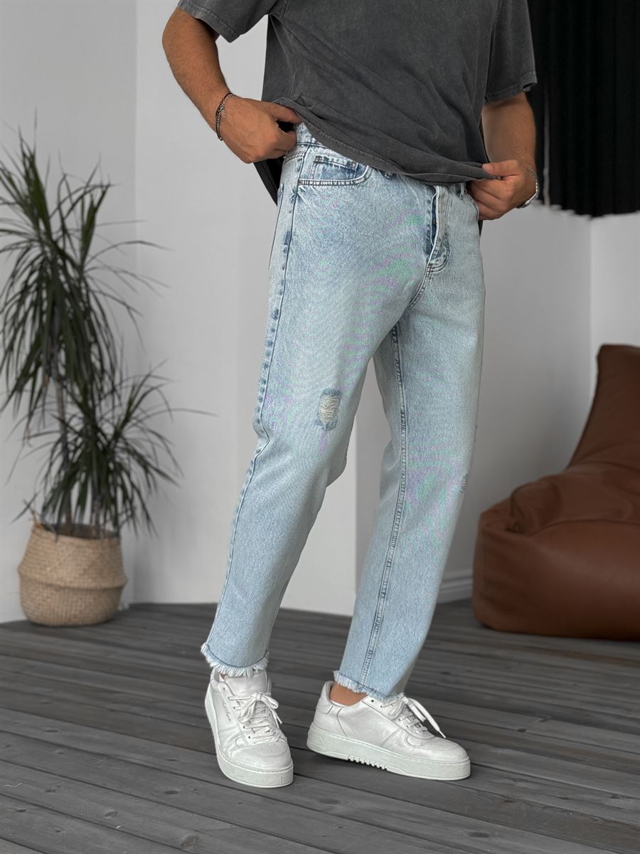 Raw Hem Distressed Boyfriend