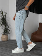 Raw Hem Distressed Boyfriend