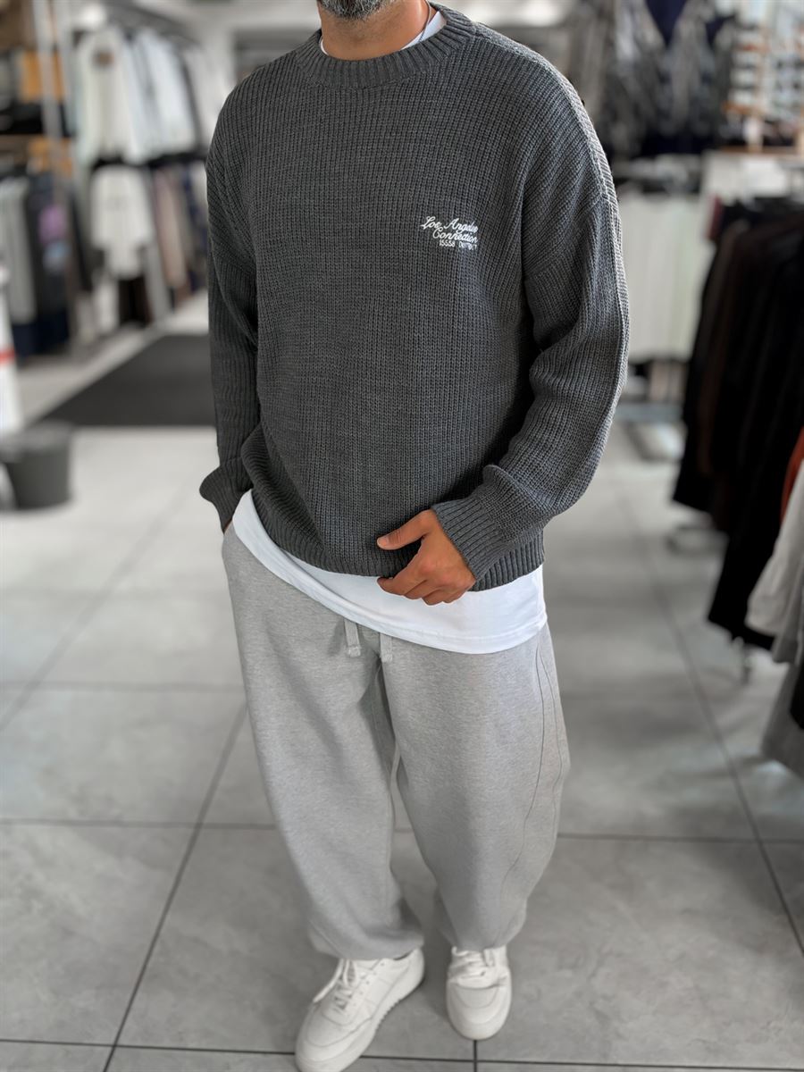 Anthracite Los Angeles Embroidered Knit Sweater PM-142