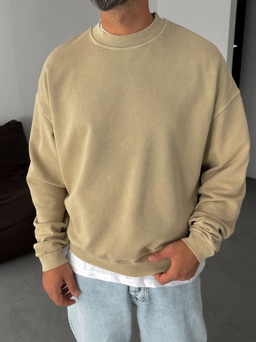 Washed Basic Sweatshirt