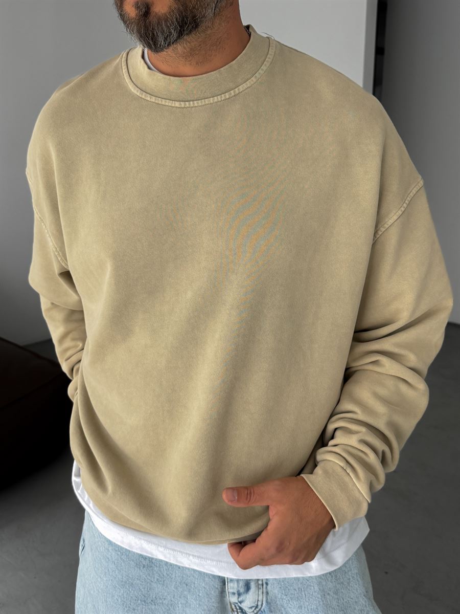 Washed Basic Sweatshirt