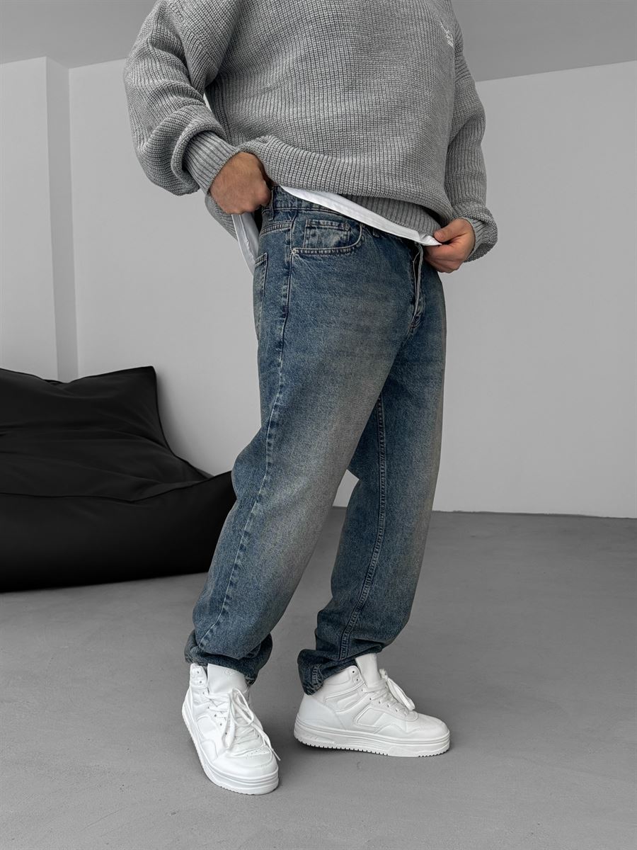 Washed Distressed Baggy Jean