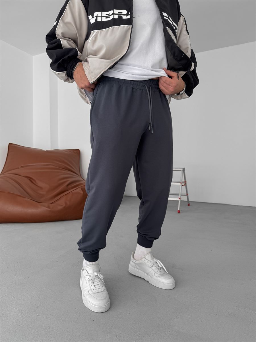 Ribbed Double-Thread Sweatpants